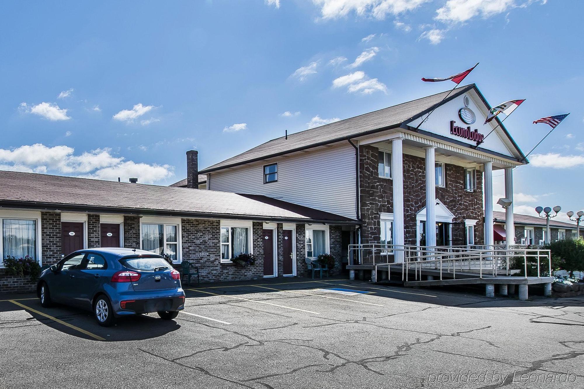 Queens Arms Inn Шарлоттаун Екстер'єр фото
