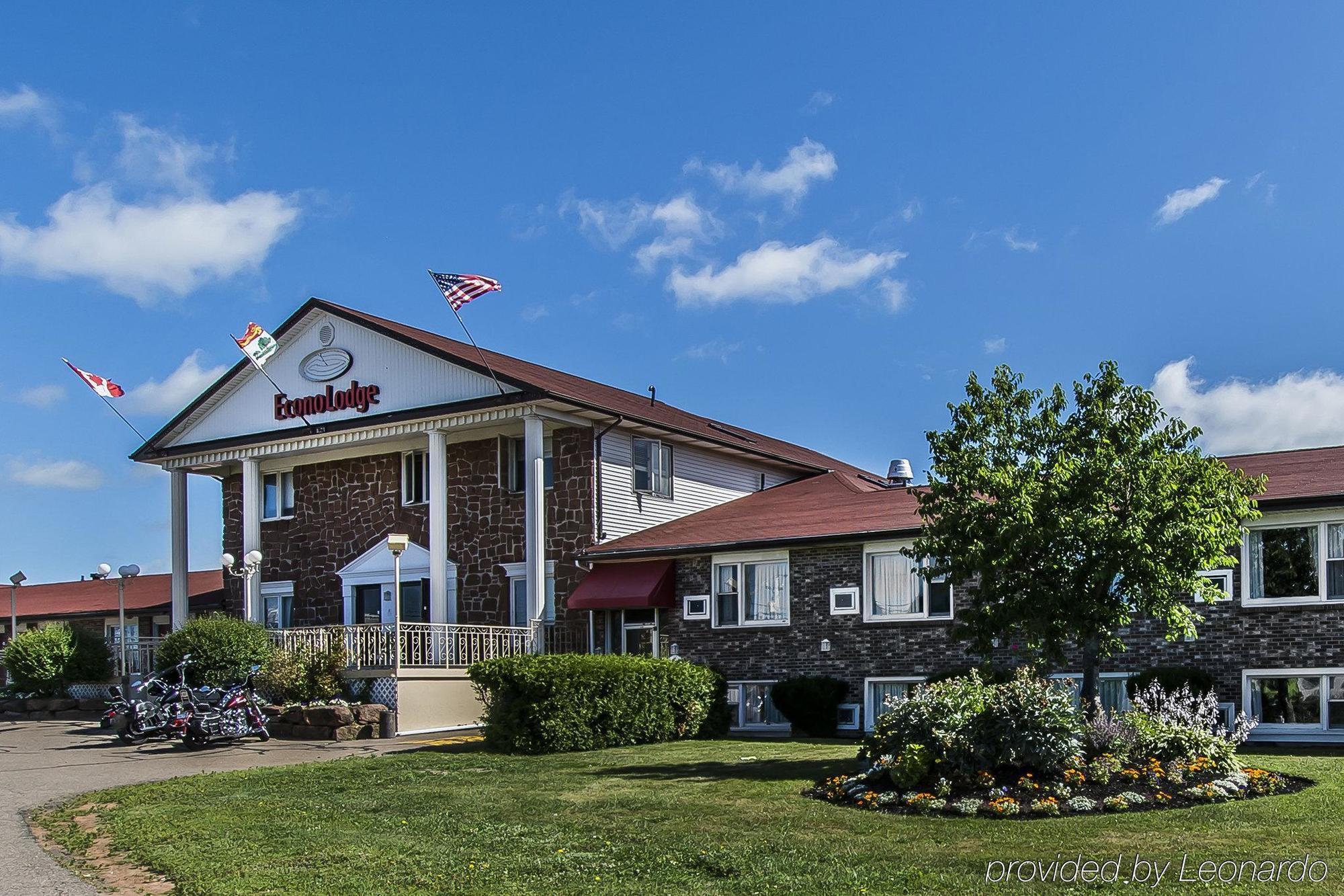 Queens Arms Inn Шарлоттаун Екстер'єр фото