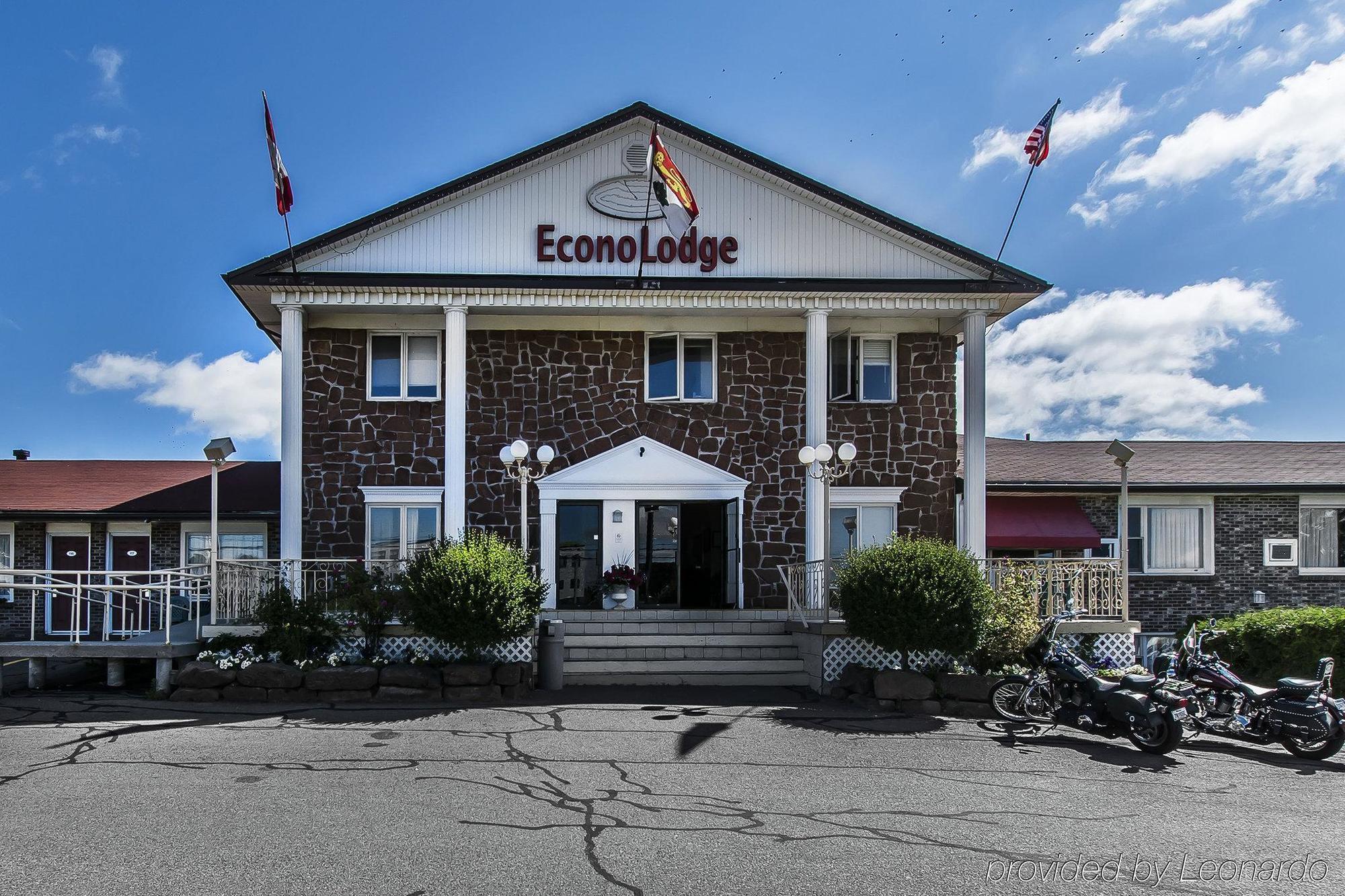 Queens Arms Inn Шарлоттаун Екстер'єр фото