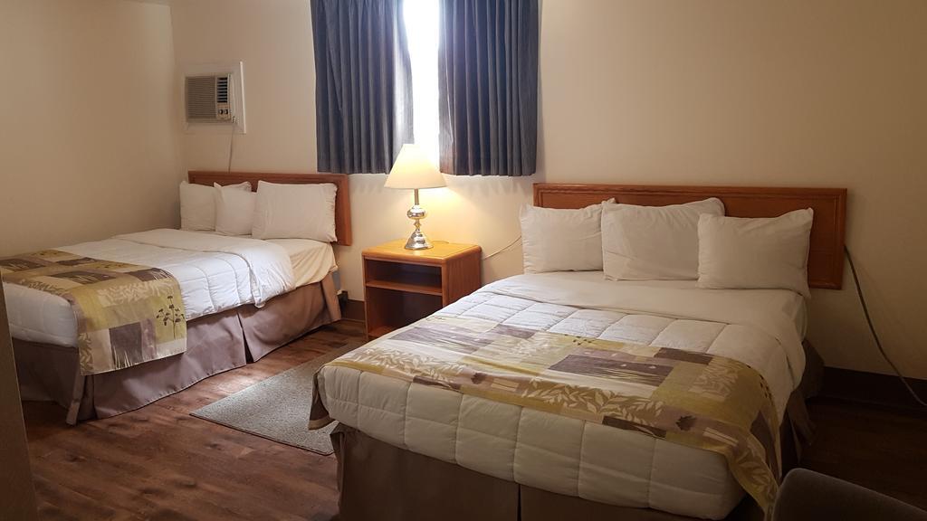 Queens Arms Inn Шарлоттаун Екстер'єр фото