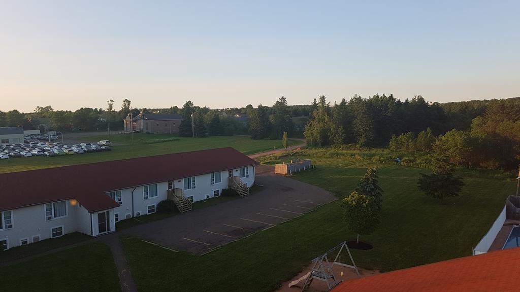 Queens Arms Inn Шарлоттаун Екстер'єр фото