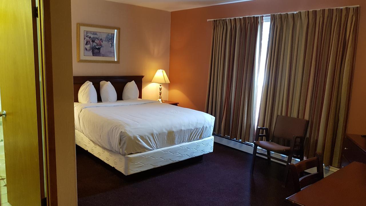 Queens Arms Inn Шарлоттаун Екстер'єр фото